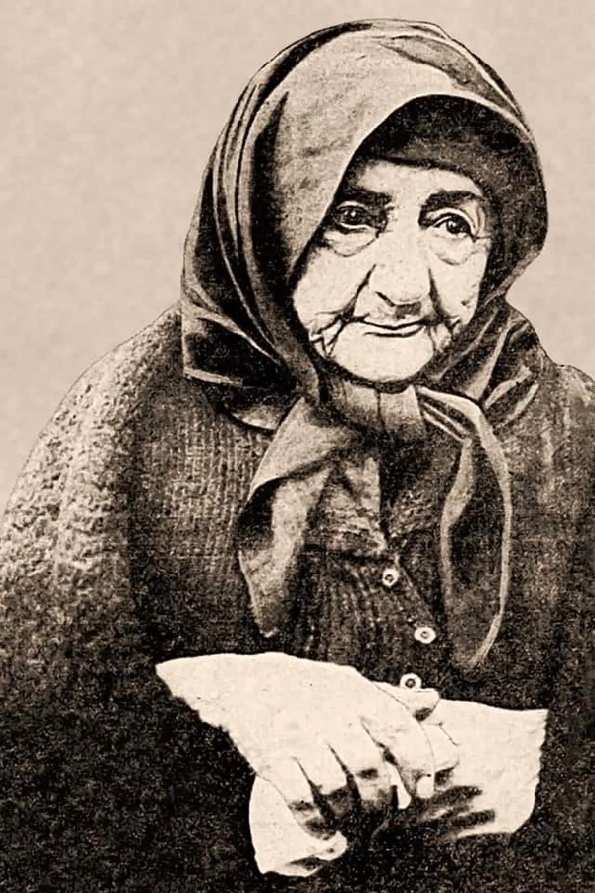 همکاری این پیرزن ریز جسته با عزرائیل!+ عکس