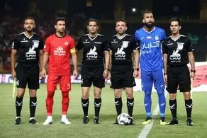حواشی بازی استقلال و تراکتور/ حرکات ساپینتو روی سکوها