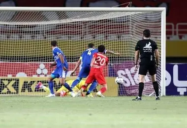  تلاش استقلالی ها برای اضافه کردن یک بازیکن در دبی