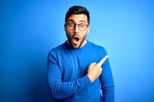 تتوی وحشتناک مرد ۵۲ ساله روی صورتش بعد از باخت در شرط‌ بندی