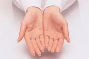 رهایی از دستان خشک با این ۱۲ درمان خانگی