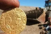 معمای دریایی تاریخ؛ کشتی پر از سکه های طلا در بیابان پیدا شد + عکس