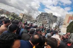 انتقاد روزنامه اصولگرا از نماینده تندرو: مملکت این همه مشکل دارد و شما به کارهای فرعی و حاشیه‌ای مشغولید