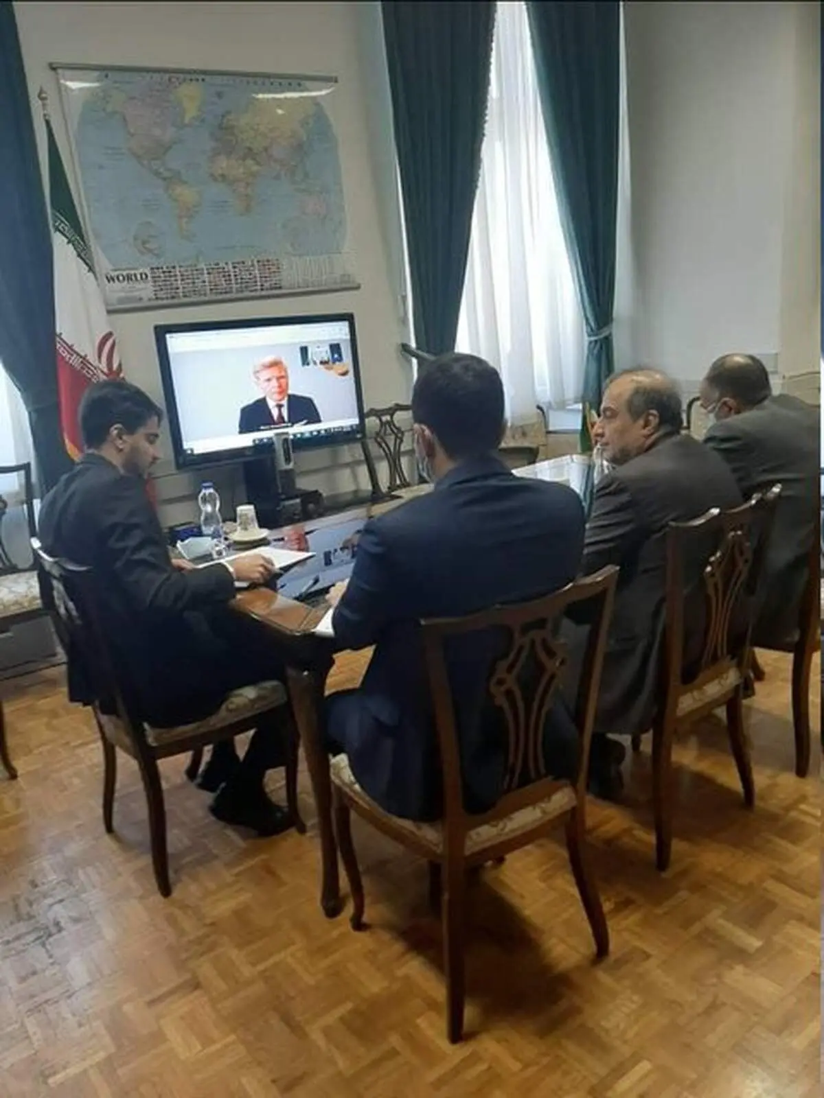 گفت‌وگوی مشاور ارشد وزیر خارجه با فرستاده ویژه دبیرکل سازمان ملل در امور یمن