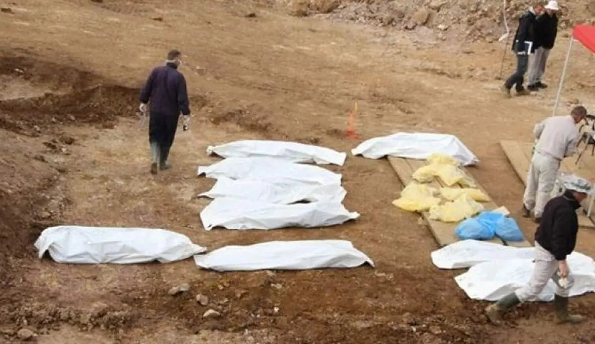 کشف گور جمعی با ۴۰۰ جسد در شمال عراق 