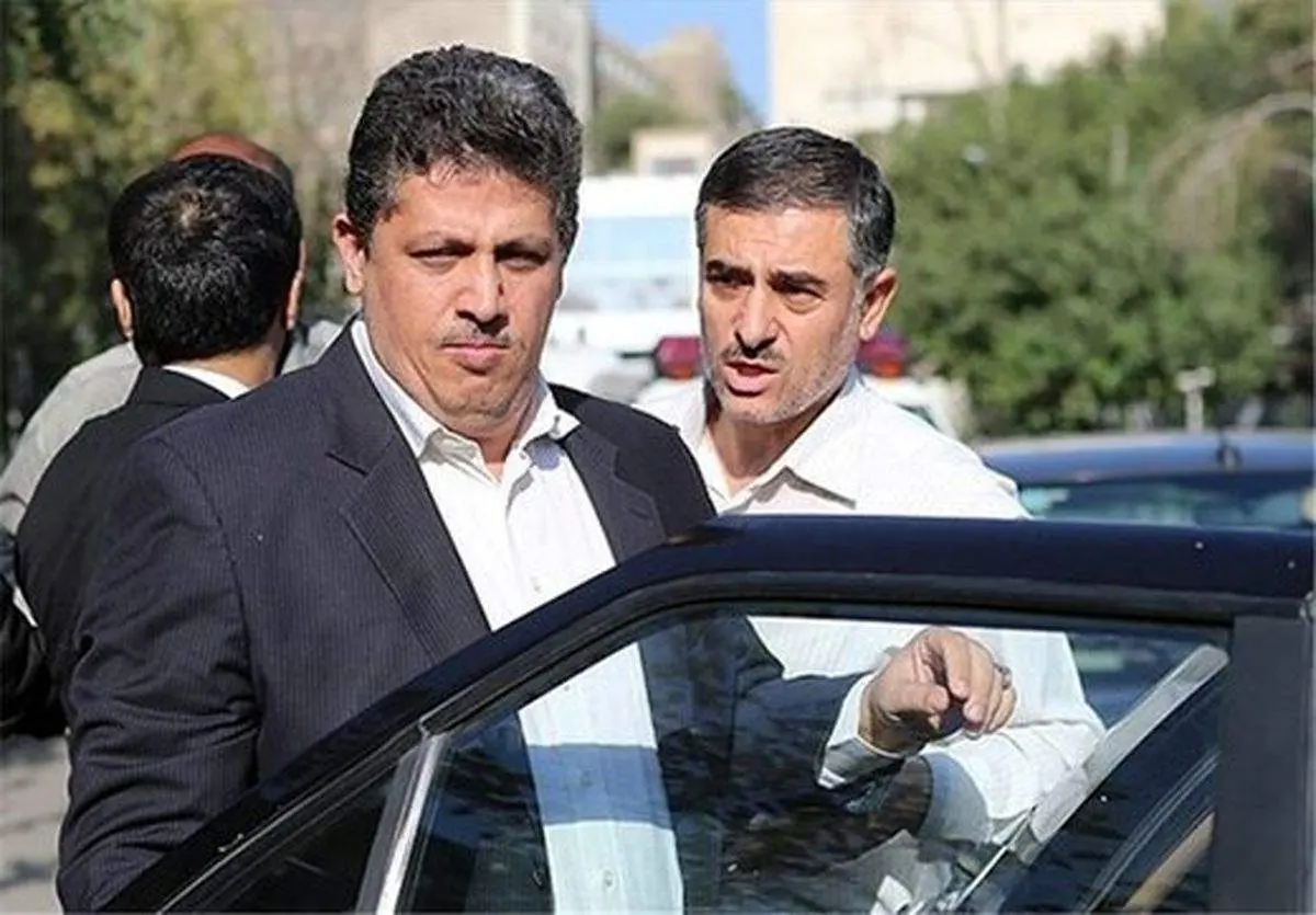 لحظه خداحافظی مهدی هاشمی با مادرش هنگام بازگشت به زندان+ فیلم