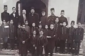 با دیدن نمره های کارنامه احمدشاه قاجار برق از سرتان می پرد+ عکس