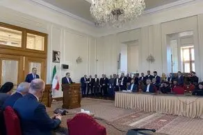 عراقچی: تحت فشار و تحریم با آمریکا مذاکره نخواهیم کرد/ از مبارزه محور مقاومت، به هر شکلی حمایت می کنیم