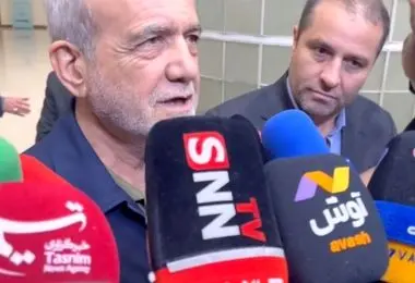 پزشکیان: افرادی که سرود ایران را در جهان طنین‌انداز می‌کنند، قهرمانان کشورند