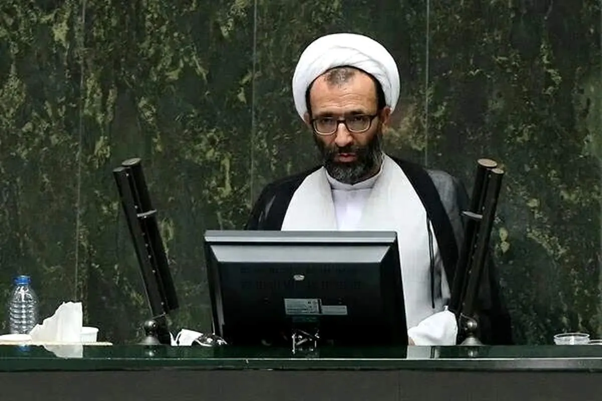 عضو هیات رییسه مجلس: ابلاغ قانون حجاب تا ارائه لایحه اصلاحی دولت به تعویق افتاد