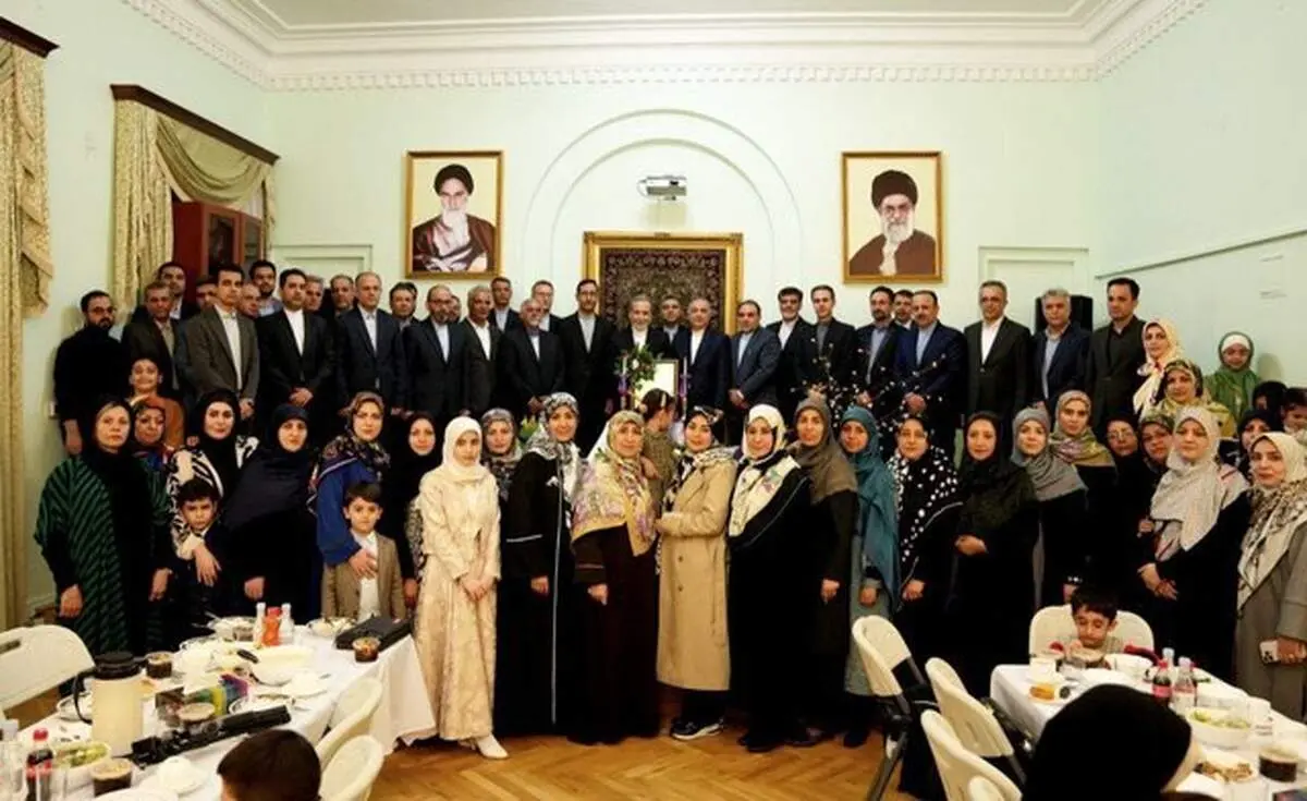 دیدار عراقچی با تعداد از ایرانیان مقیم ارمنستان  