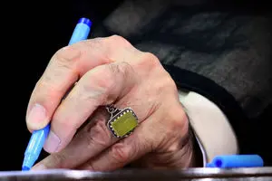 پیام تسلیت رهبری به حضرت آیت‌الله سیستانی درپی درگذشت برادر ایشان