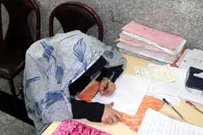 زن 50 ساله: شوهرم با زن متاهلی رابطه دارد که شوهر بی غیرت آن زن خبر دارد!