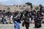 تصاویر دلخراش از شلاق زدن بی‌رحمانه یک مادر توسط پسرش!+فیلم