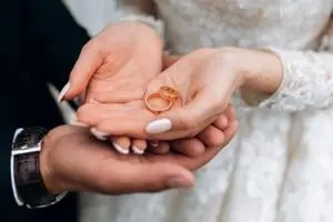 ازدواج دختر 10 ساله با مرد 50 ساله/ فقط می‌خواستند یک نان‌خور کم شود