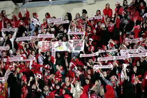 زنان پرسپولیسی هم گل سالم گل گهر به پرسپولیس را دیدند!