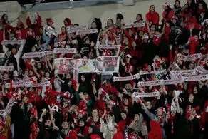 زنان پرسپولیسی هم گل سالم گل گهر به پرسپولیس را دیدند!