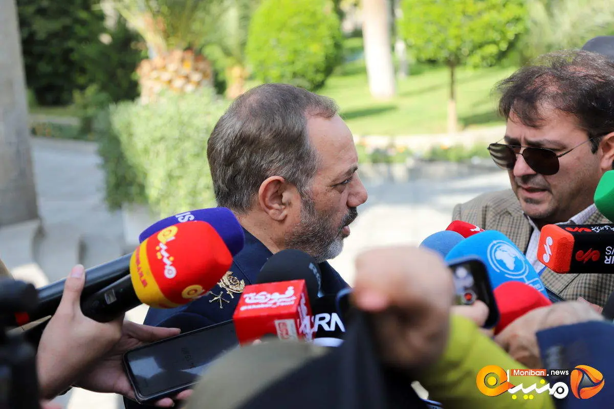 وزیر دفاع: دشمن در آسیب رساندن به سامانه افندی و پدافندی موفقیت چندانی نداشت/ جنگنده های دشمن وارد آسمان کشور نشدند