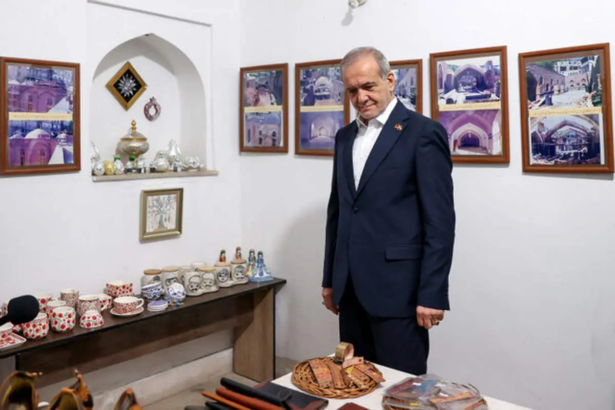 بازدید رئیس جمهور از مسجد کبود ایروان