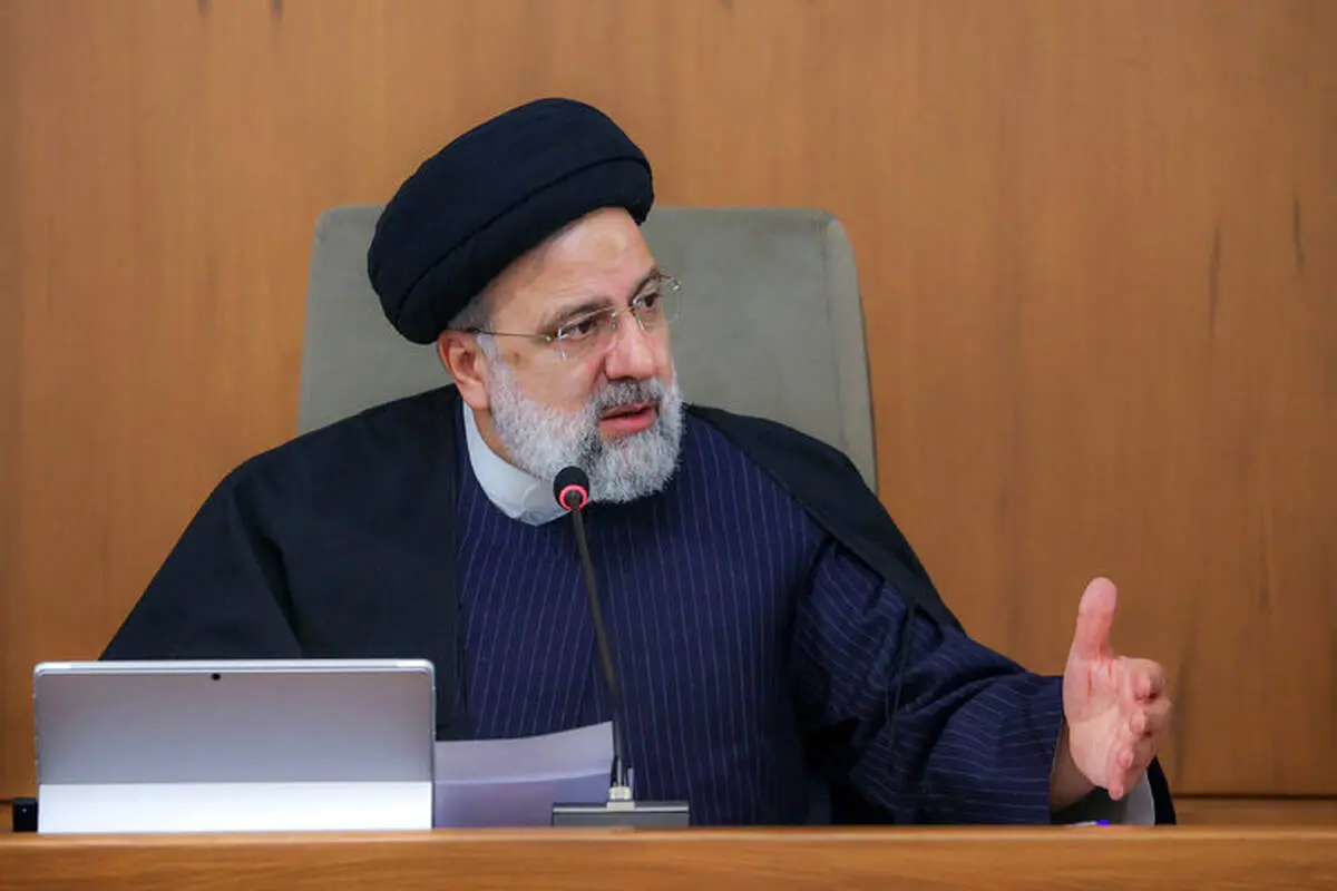 رئیسی به فرمان اقتصادی رهبری واکنش نشان داد 