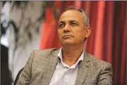 زیدآبادی در اعتراض به سانسور کتاب خود را اینترنتی پخش کرد 