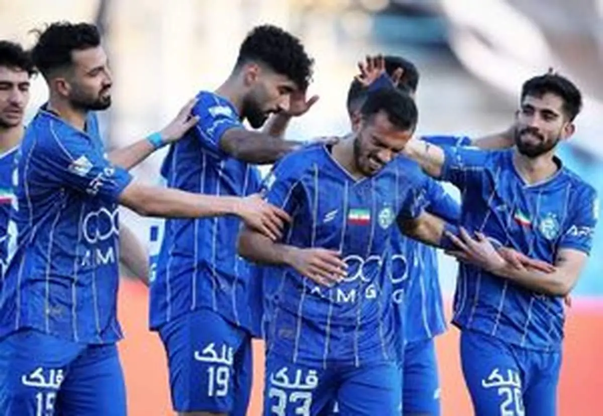 پیروزی سخت استقلال مقابل تیم ده نفره شمس‌آذر