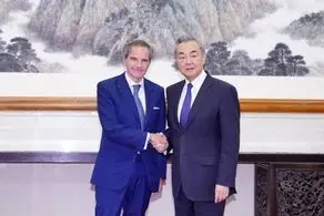 وزیر خارجه چین نسبت به حملات به تاسیسات هسته‌ای در خاورمیانه هشدار داد