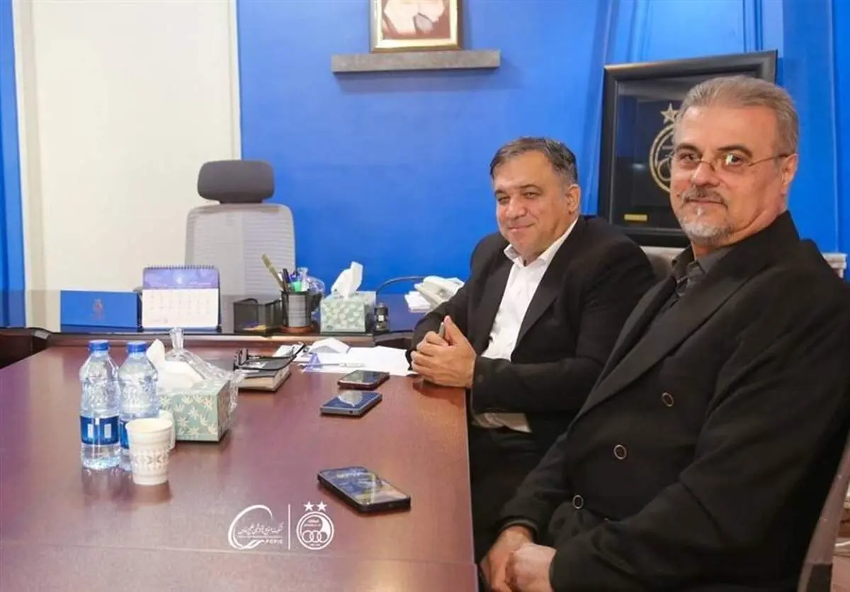 تاجرنیا پاسخ کری آذری جهرمی را داد! + عکس