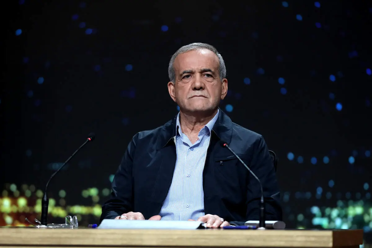 هیچ پزشکی با حقوق ۱۰ الی ۱۵ میلیون تومان برای طبابت به روستاها نمی‌رود 