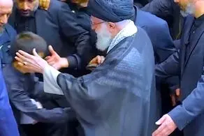 حاج آقا رئیسی آرام بخواب که نوه هایتان در آغوش پدرانه رهبر انقلابند/ تصاویر