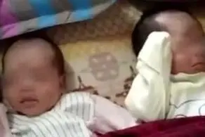 فروش نوزادان دوقلو توسط مادر بی‌رحم به قیمت ناچیز! + عکس