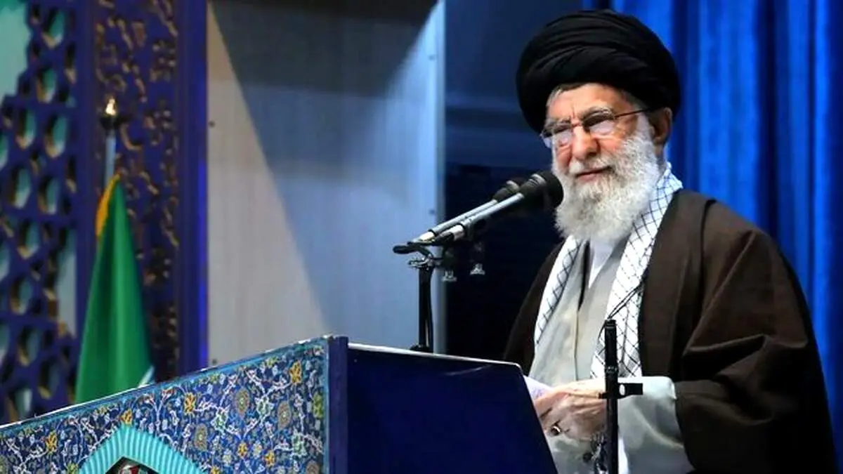آغاز سخنرانی مهم رهبر معظم انقلاب در مصلی تهران 