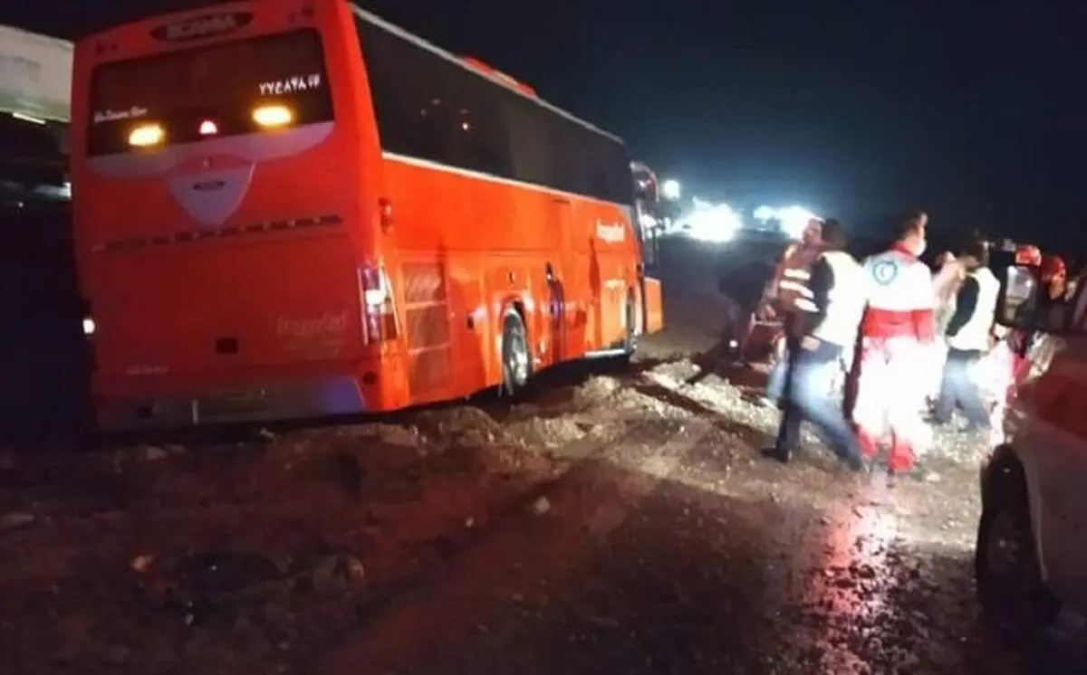 واژگونی هولناک اتوبوس در محور میناب_بندرعباس