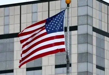 آمریکا به کشتی‌های خود هشدار داد از ایران دوری کنند