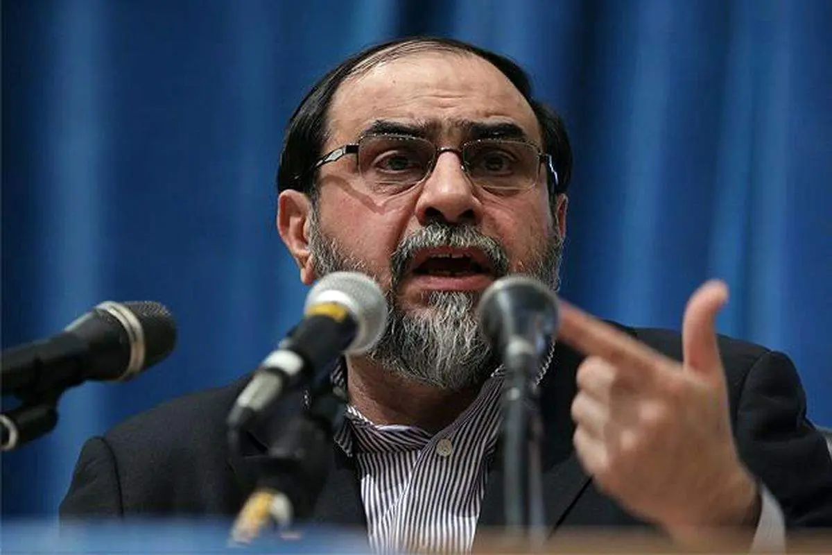 رحیمپور ازغدی: با زنان زیبایی که اهل فرزندآوری نیستند ازدواج نکنید
