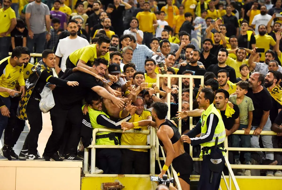 این پرسپولیسی، محبوبترین بازیکن سپاهان است