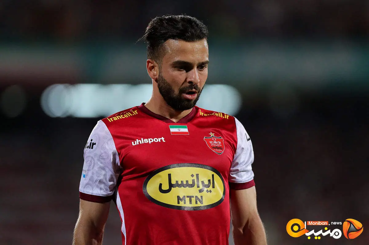 برخورد شدید سروش رفیعی و پورعلی گنجی؛ هافبک تکنیکی پرسپولیس به بازی سپاهان رسید + عکس
