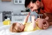 قلقلک دادن بچه‌ها به شدت خطرناک است
