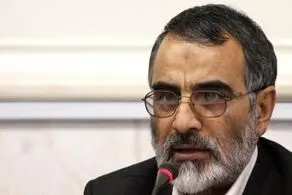 رهبری و یادگار امام سخنرانی می‌کنند