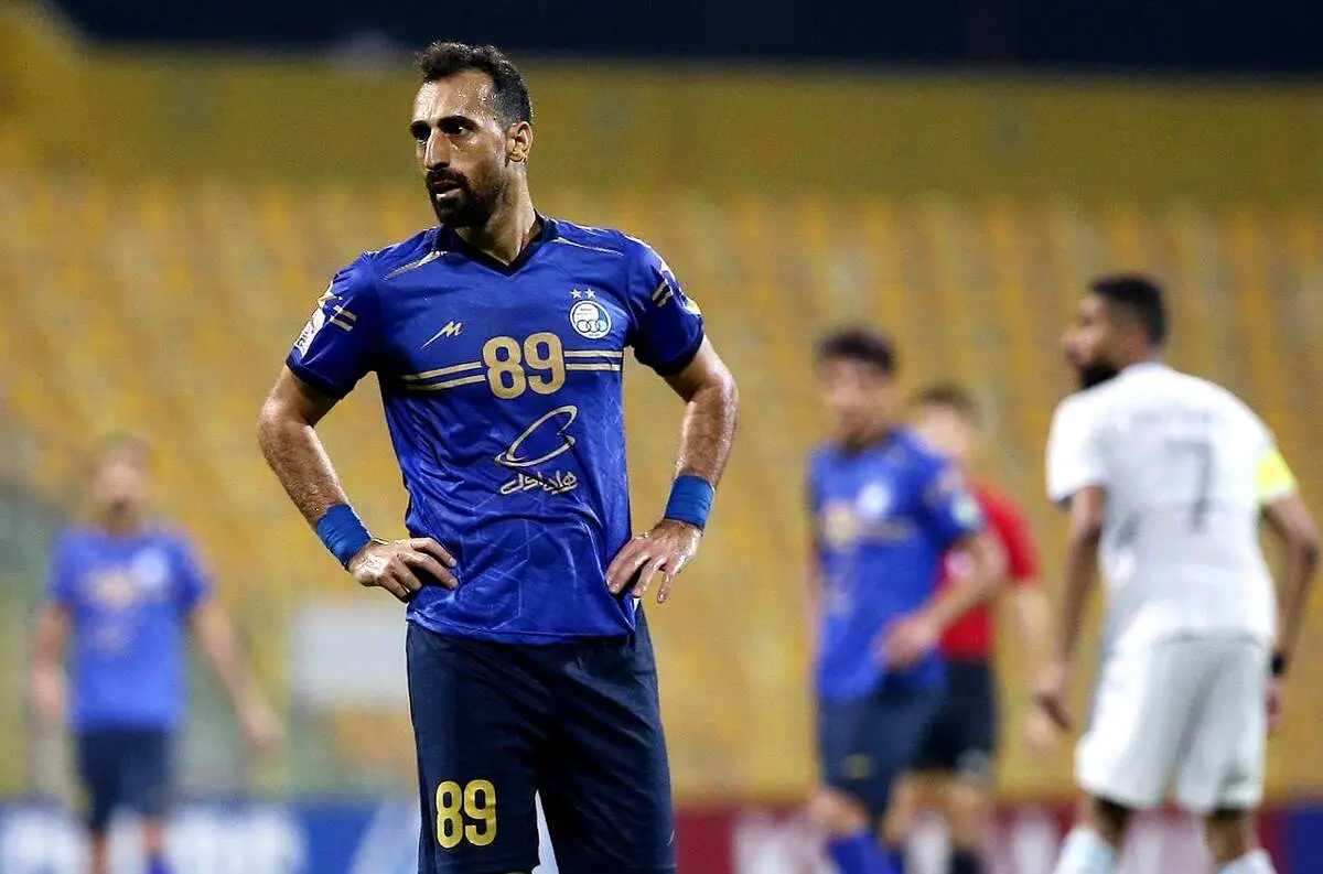 بازیکن جنجالی در استقلال ماندنی شد
