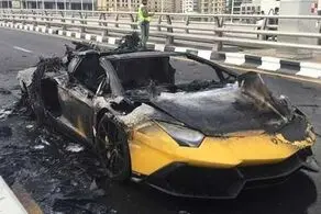 جزغاله شدن خودرو لامبورگینی وسط خیابان+ عکس