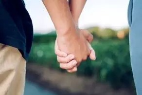  تصویر|رابطه عاشقانه پسر 30 ساله با پیرزن 80 ساله/ نامزد 80 ساله ام یک پرنسس تمام عیار است و ...
