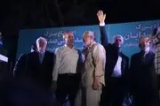 پول می‌دهند که در رسانه‌ها بنویسند پسر من به مولوی عبدالحمید توهین کرده است| شیطان بر دروغگوها نازل می‌شود