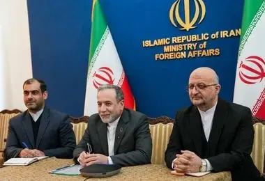 نشست وبیناری عراقچی با سفرا و روسای نمایندگی‌های ایران در اروپای شرقی