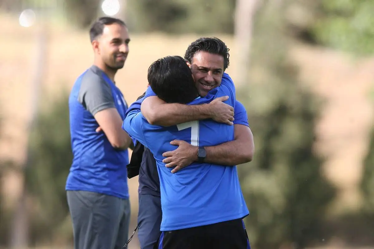 رفتار ارزشمند و قابل تقدیر فرهاد مجیدی+عکس