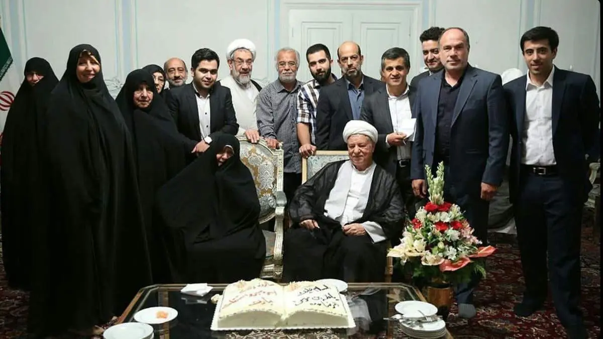 تصاویری دیده نشده از تولد آیت الله هاشمی + ببینید