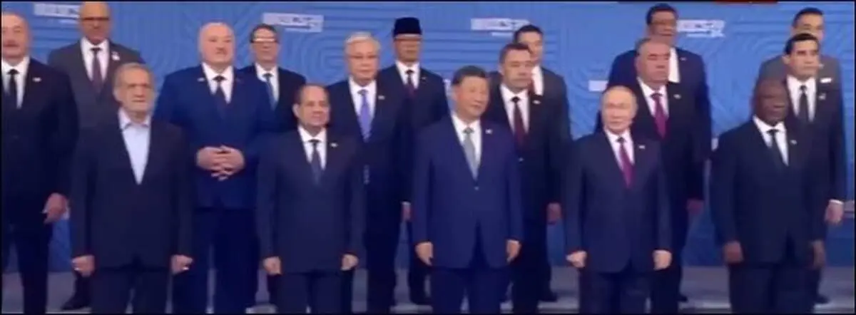 عکس یادگاری پزشکیان در دومین روز از اجلاس بریکس