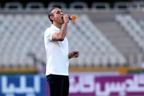 تبعات شکست بدموقع پرسپولیس/انقلاب در ترکیب قرمزها