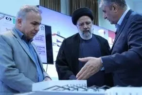 رئیسی از نمایشگاه دستاوردهای صنعت هسته‌ای بازدید کرد