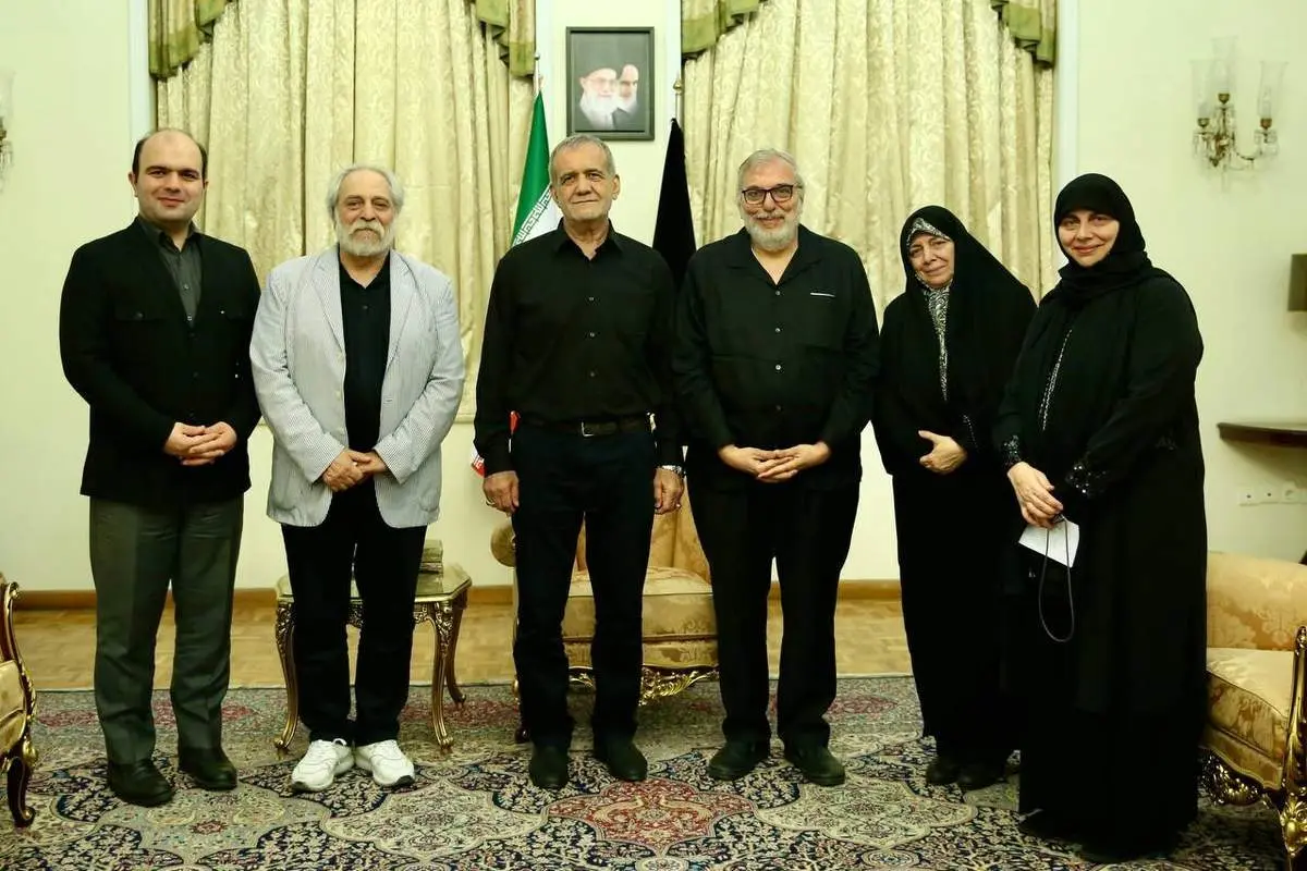 دیدار خانواده امام موسی صدر با رئیس جمهور منتخب/ مسعود پزشکیان: میتوان از اندیشه امام موسی صدر بسیار بهره برد